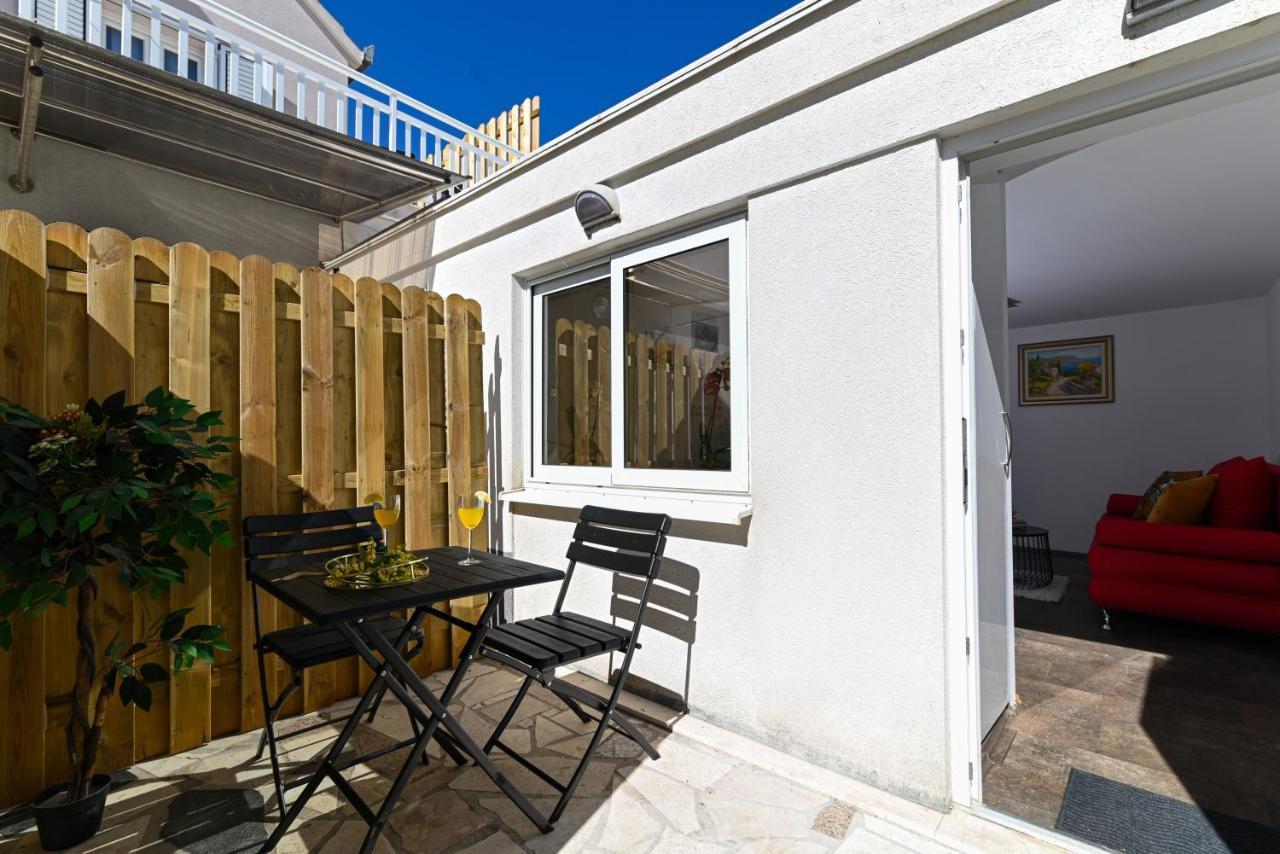 Apartmani Cesarica Trogir Exterior foto