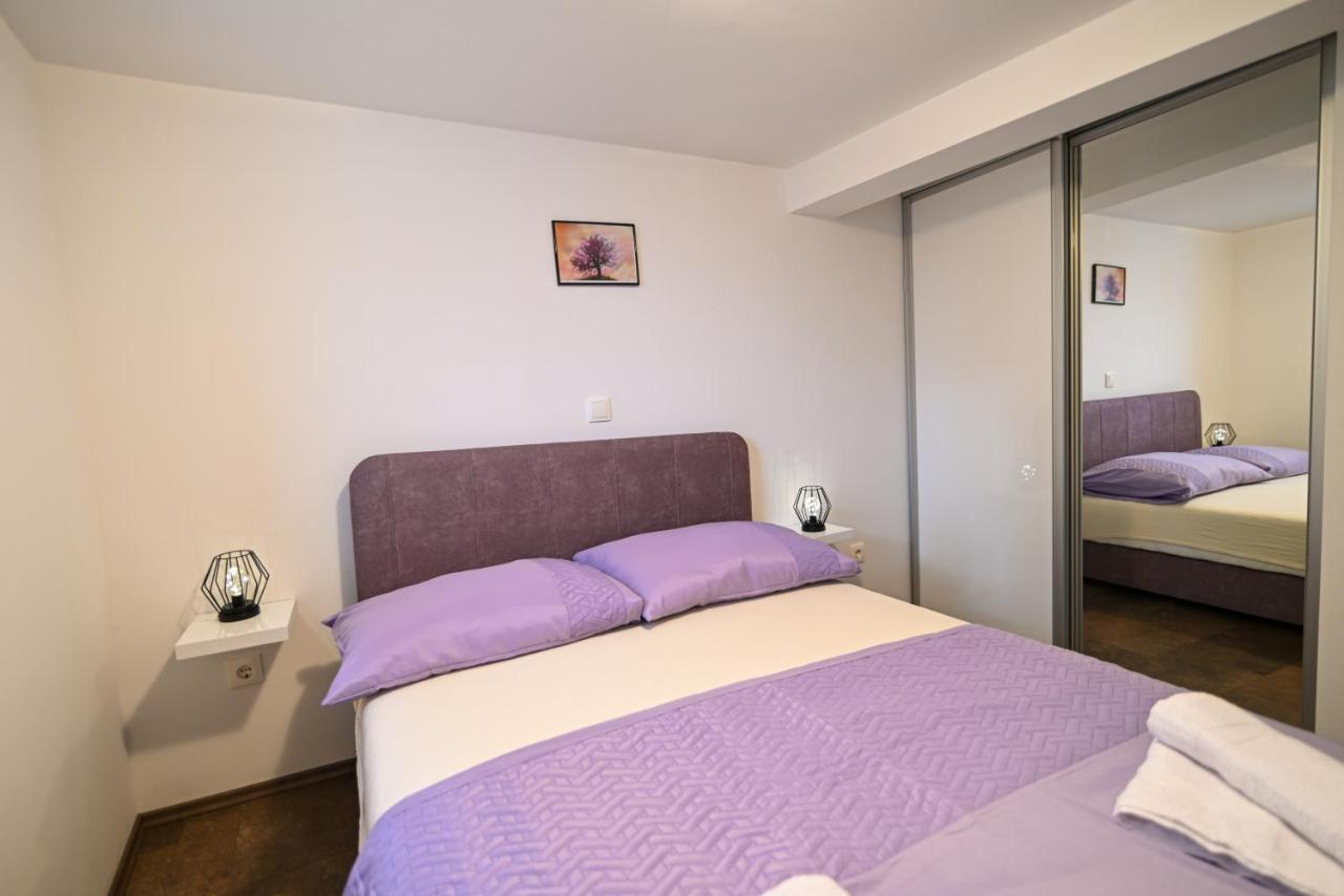 Apartmani Cesarica Trogir Exterior foto